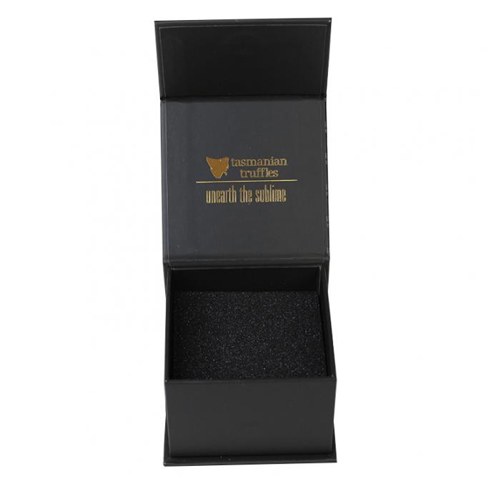 تغليف مستحضرات التجميل المتميزة مع ورق معدني