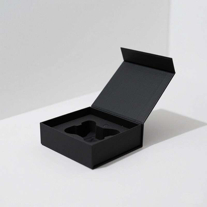 بيع بالجملة شعار مخصص EVA رغوة إدراج الورق المقوى المغناطيسي صندوق التعبئة والتغليف الهدية مع المواد المعاد تدويرها